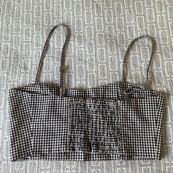Brandy Melville gingham cropped top - Picture 2 of 3